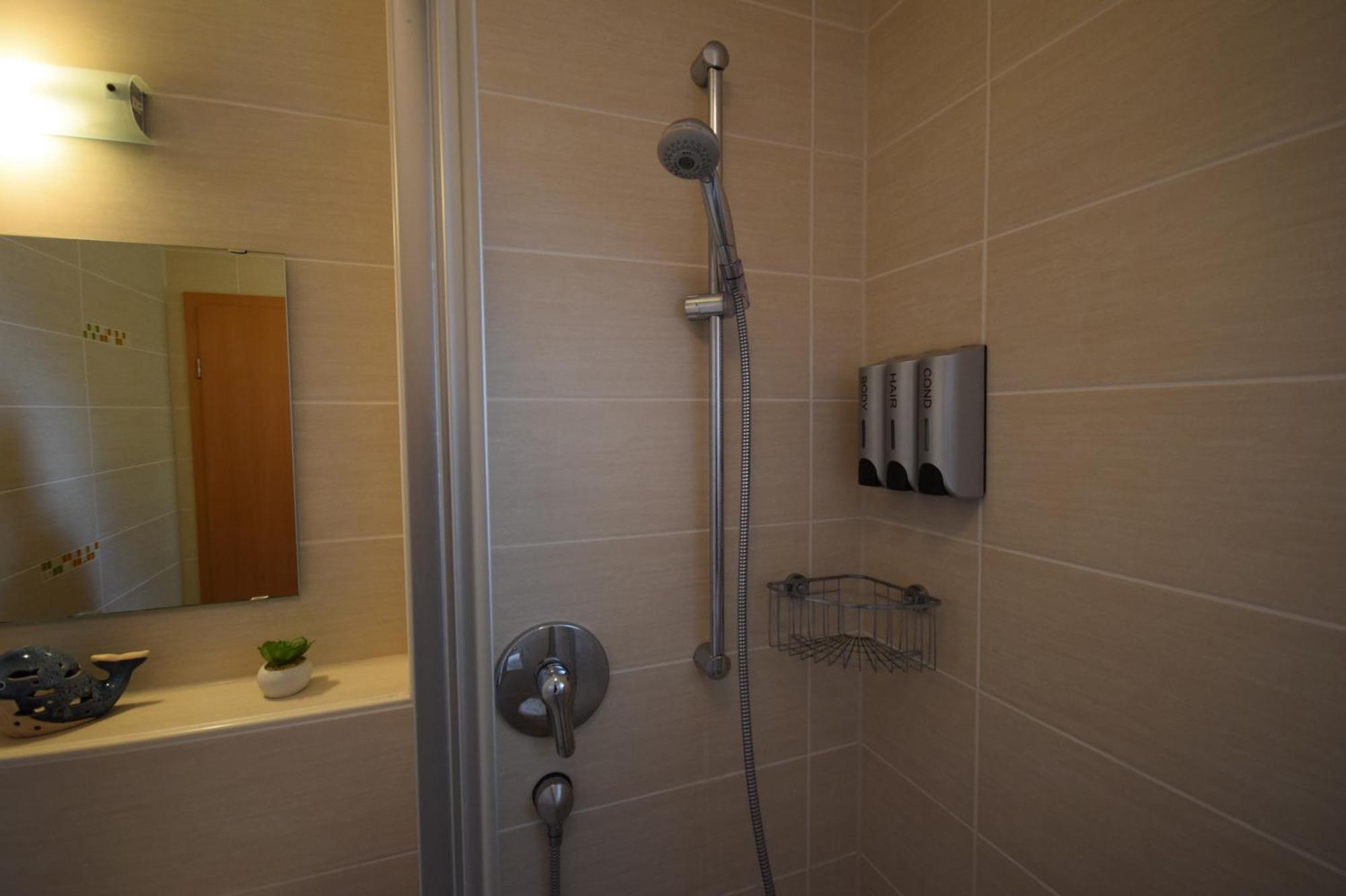 Nestwerk Komfort R23-12 - Balkon, Arbeitsplatz & Zentrumsnah Biberach an der Riß エクステリア 写真